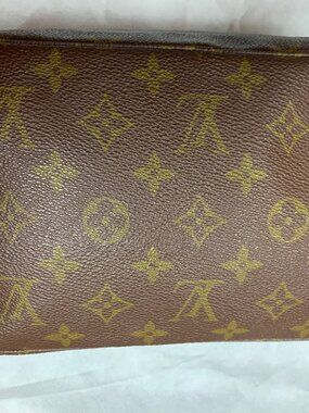Louis Vuitton Trousse Toilette 23 Cosmetic Pouch Monogram